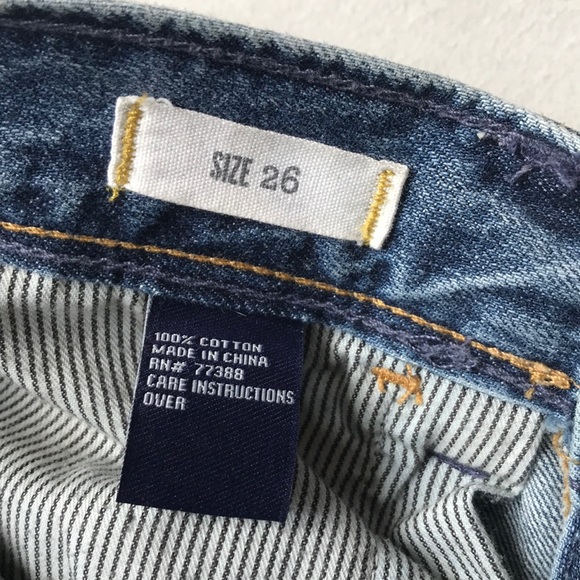 Madewell Mid-Rise Distressed Denim Bermuda Shorts - Picture 8 of 8